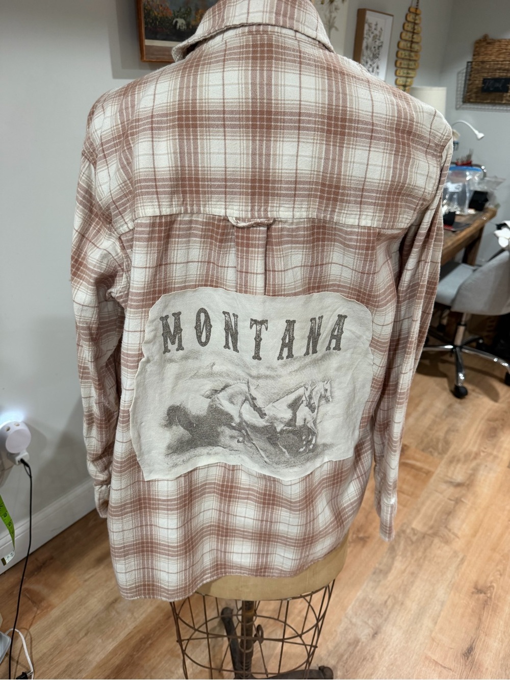 American Eagle Outfitters Plaid Button-Down Shirt Jacket - Tan & Cream